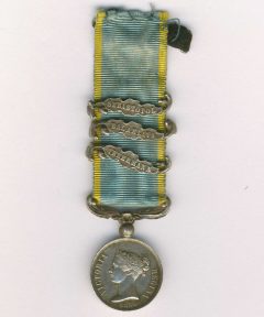 Image de Médaille de Crimée 1854 – FR – D 18 mm avec barrettes