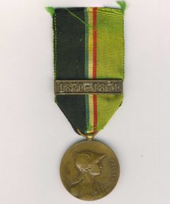 Image de Médaille des francs tireurs avec sa barrette