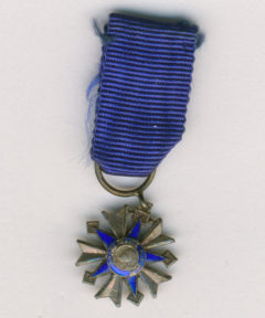 Image de Médaille du Mérite du sang  Red
