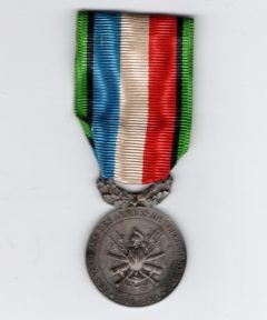 Image de Médaille des Vétérans de l’armée de terre et mer (Casque gauche)