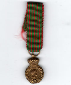 Image de Médaille de Saint Hélène (Red)