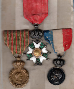 Image de Médailles décernées à Heudier Maréchal des Logis 1er Carabinier 1825