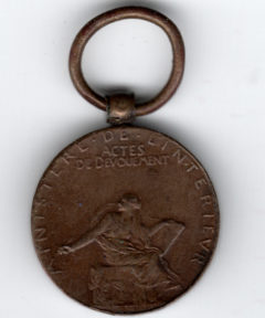Image de Médaille Actes de Dévouement (Red)