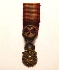 Image de Médaille de la Société de Secours Mutuels française des ex-militaires Type I – Red